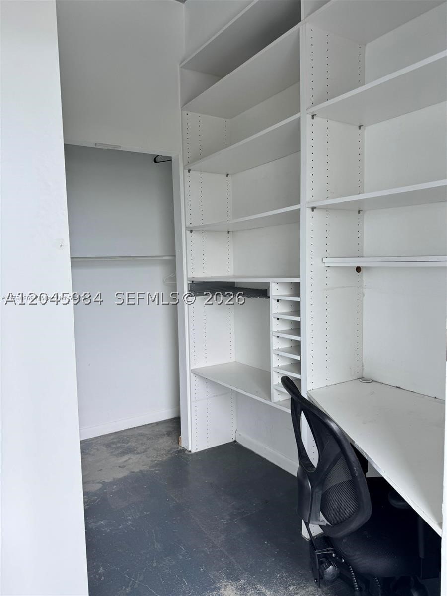 10 Sw South River Dr 812 Property Photo 13