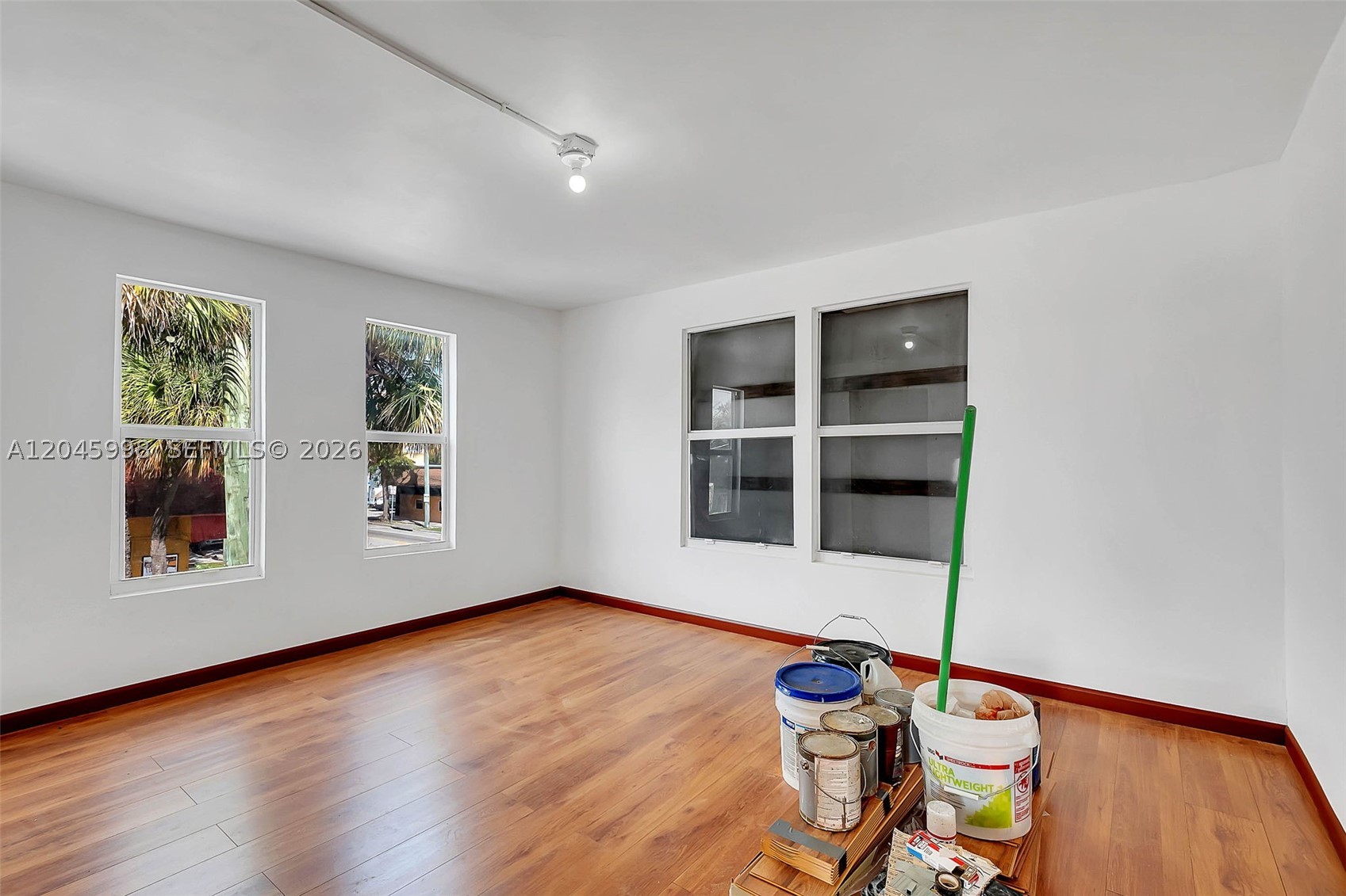 1818 Nw 17th Ave Property Photo 43