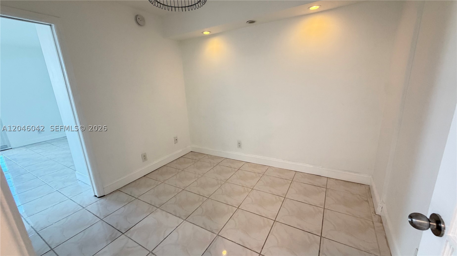 100 Bayview Dr 509 Property Photo 11