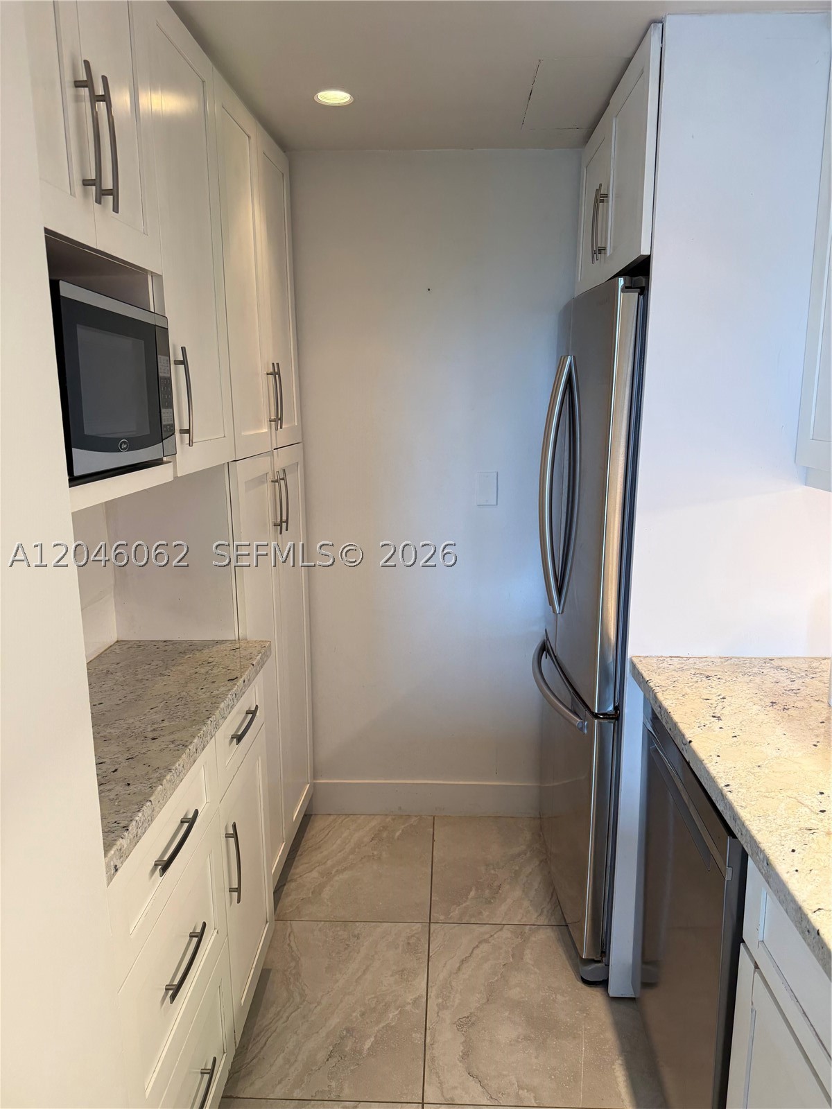 880 Ne 69th St 5q Property Photo 11