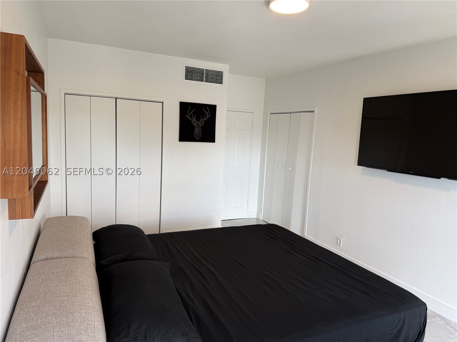 880 Ne 69th St 5q Property Photo 16