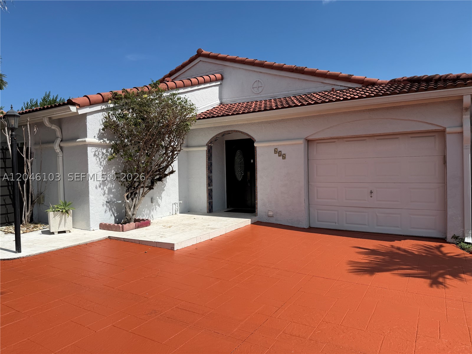 A12046103 Property Photo 6