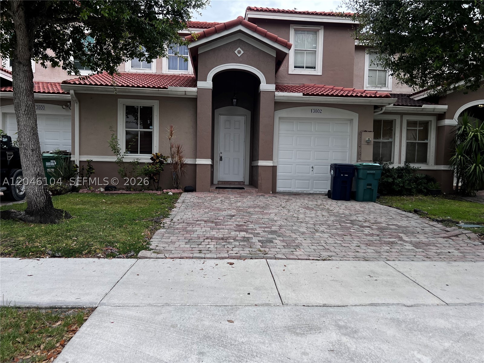 13802 SW 276th St Property Photo 1