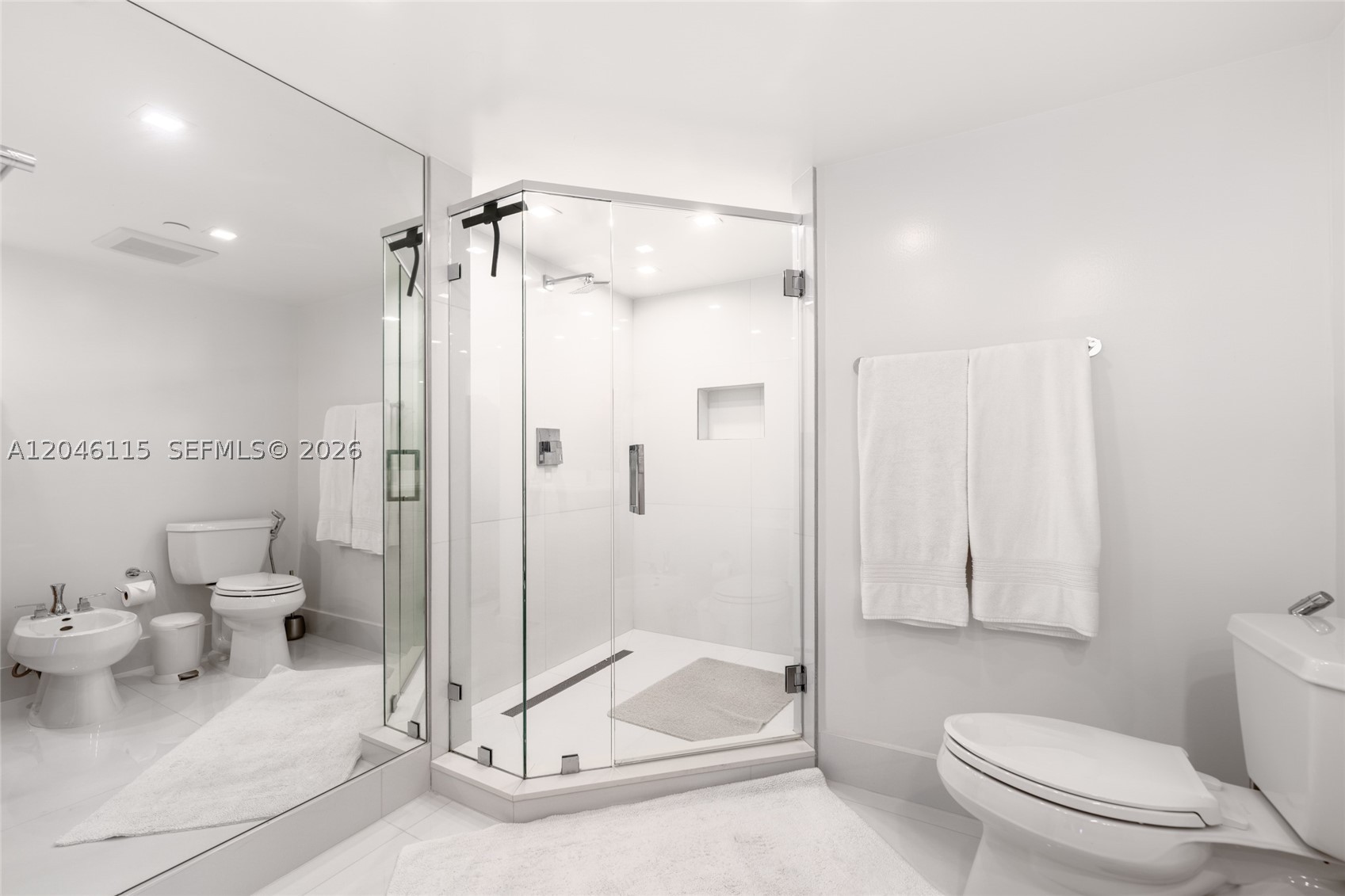5757 Collins Ave 2207 Property Photo 21