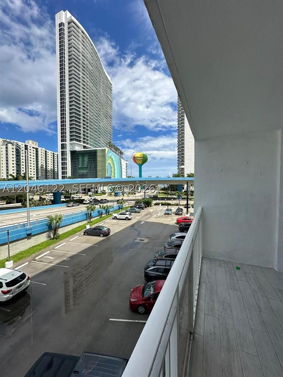 1801 S Ocean Dr 333 Property Photo 14