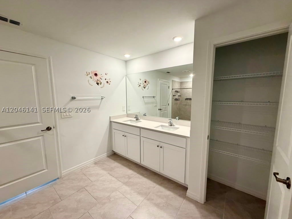 4104 Ne 12th Ct Property Photo 15