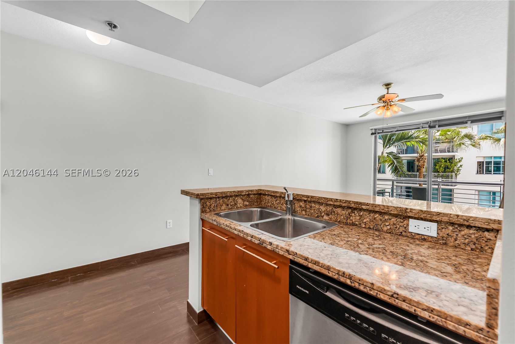 110 Washington Ave 1506 Property Photo 13