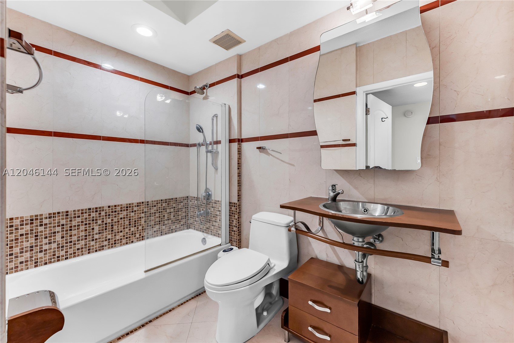 110 Washington Ave 1506 Property Photo 23