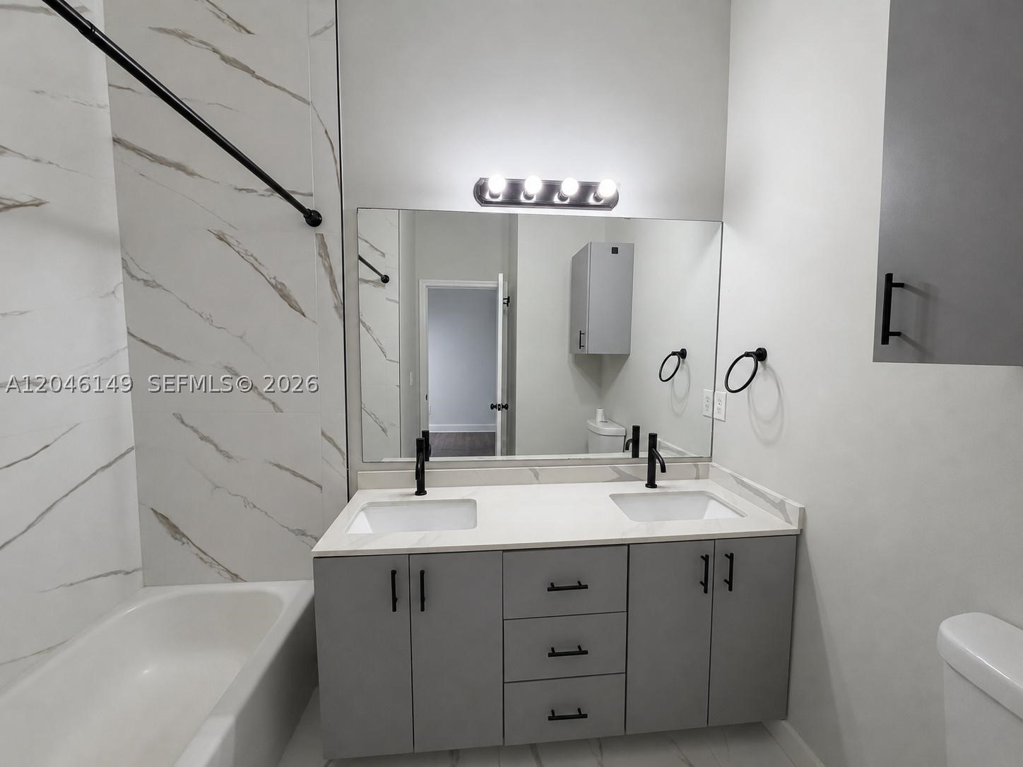2201 Clipper Pl 5405 Property Photo 13