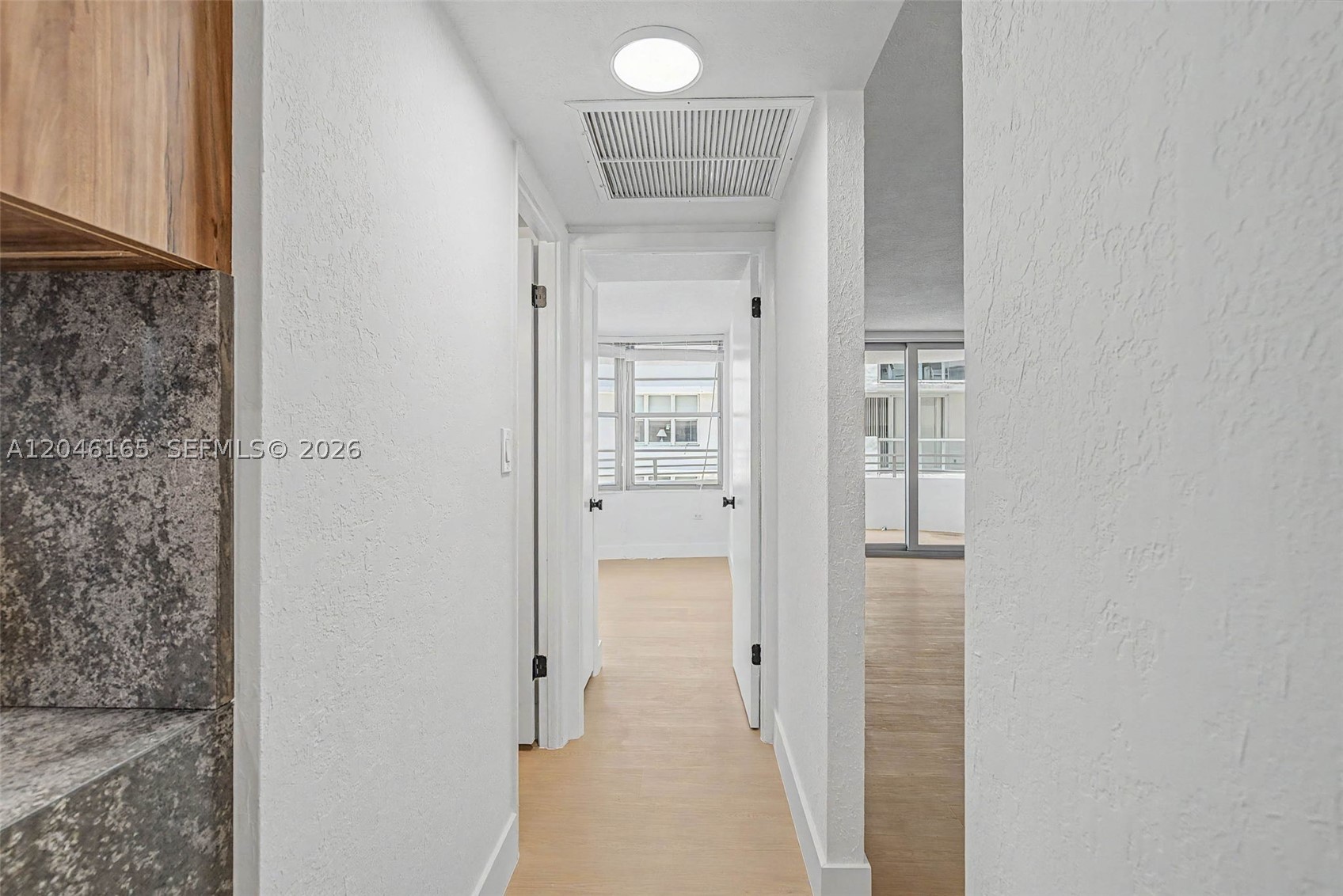 5555 Collins Ave 7b Property Photo 4