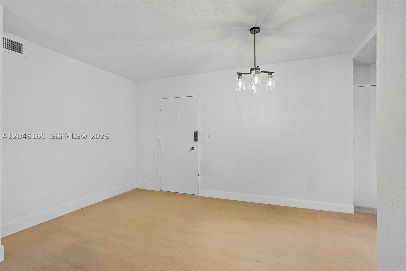 5555 Collins Ave 7b Property Photo 8