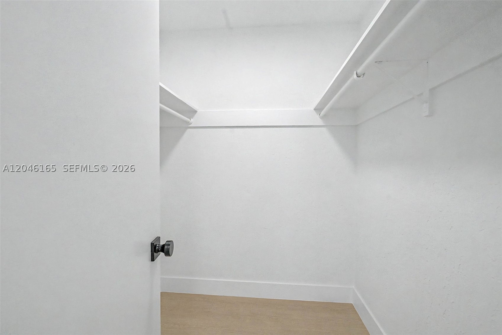 5555 Collins Ave 7b Property Photo 12