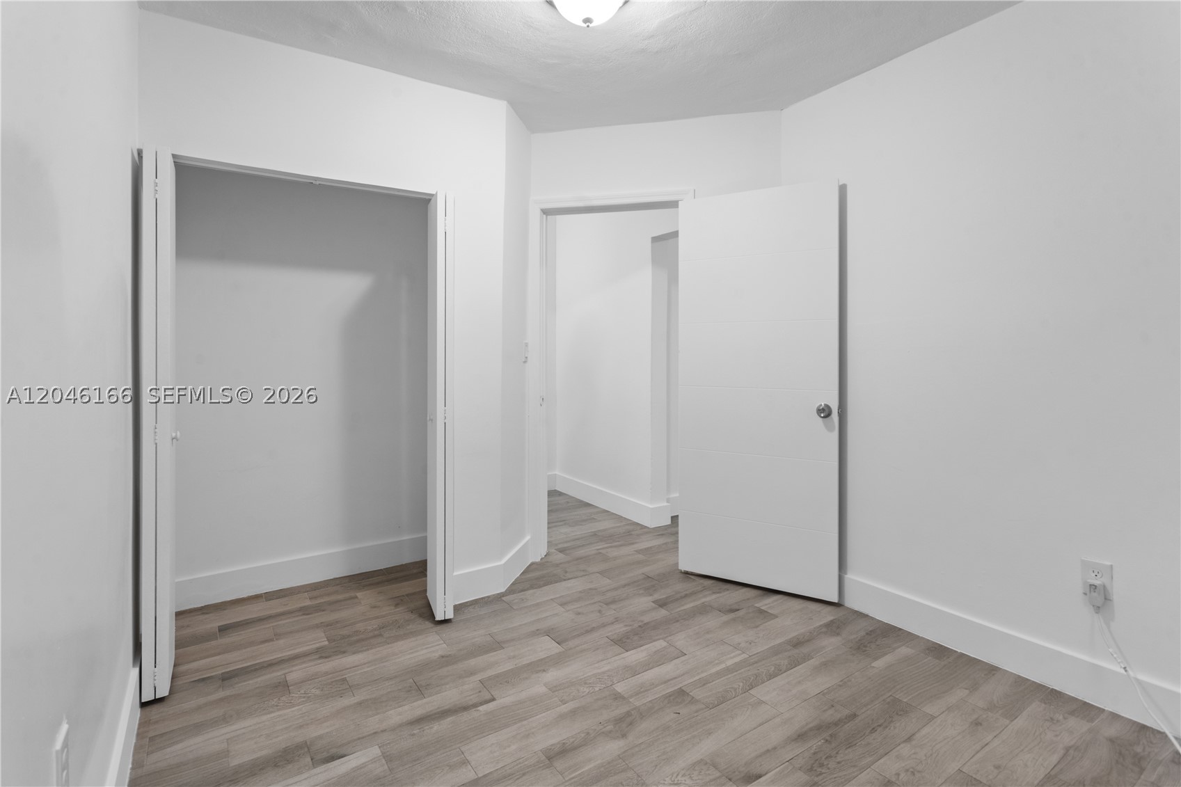 27 Ne 60th Ter 2 Property Photo 7