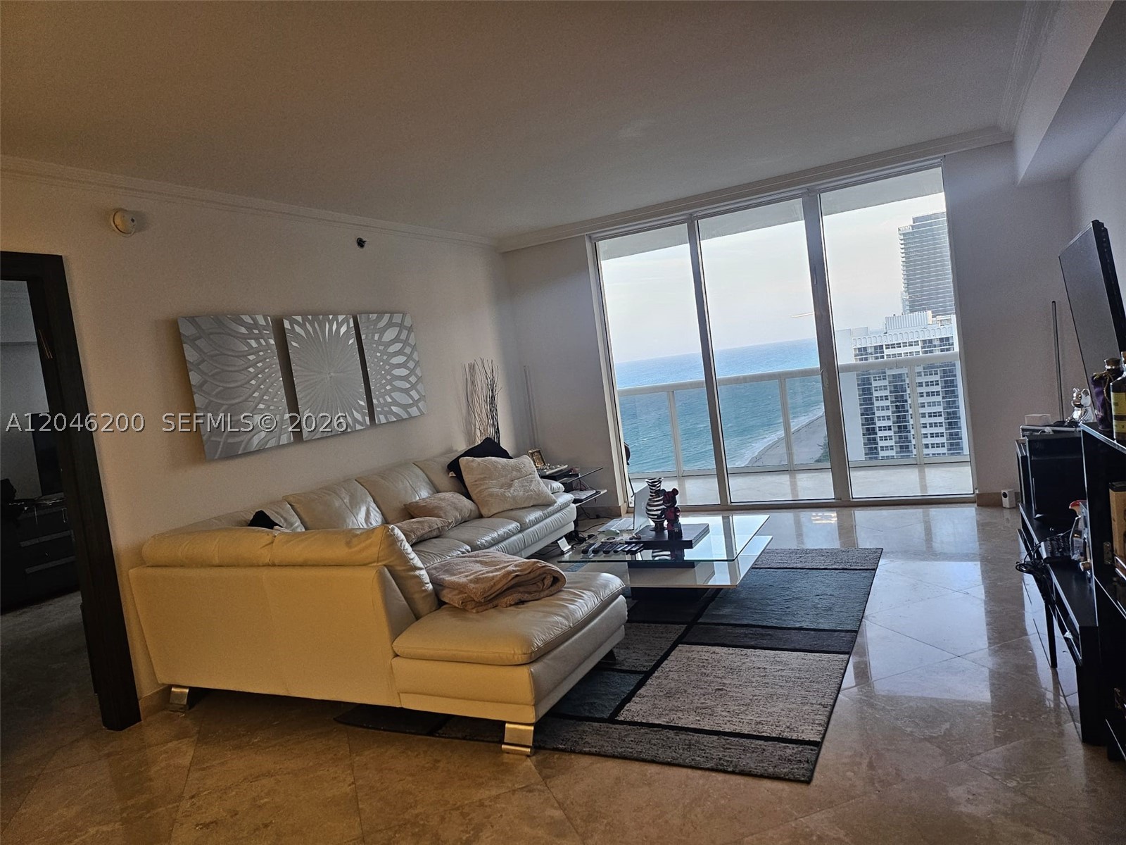 1830 S Ocean Dr 2403 Property Photo 6