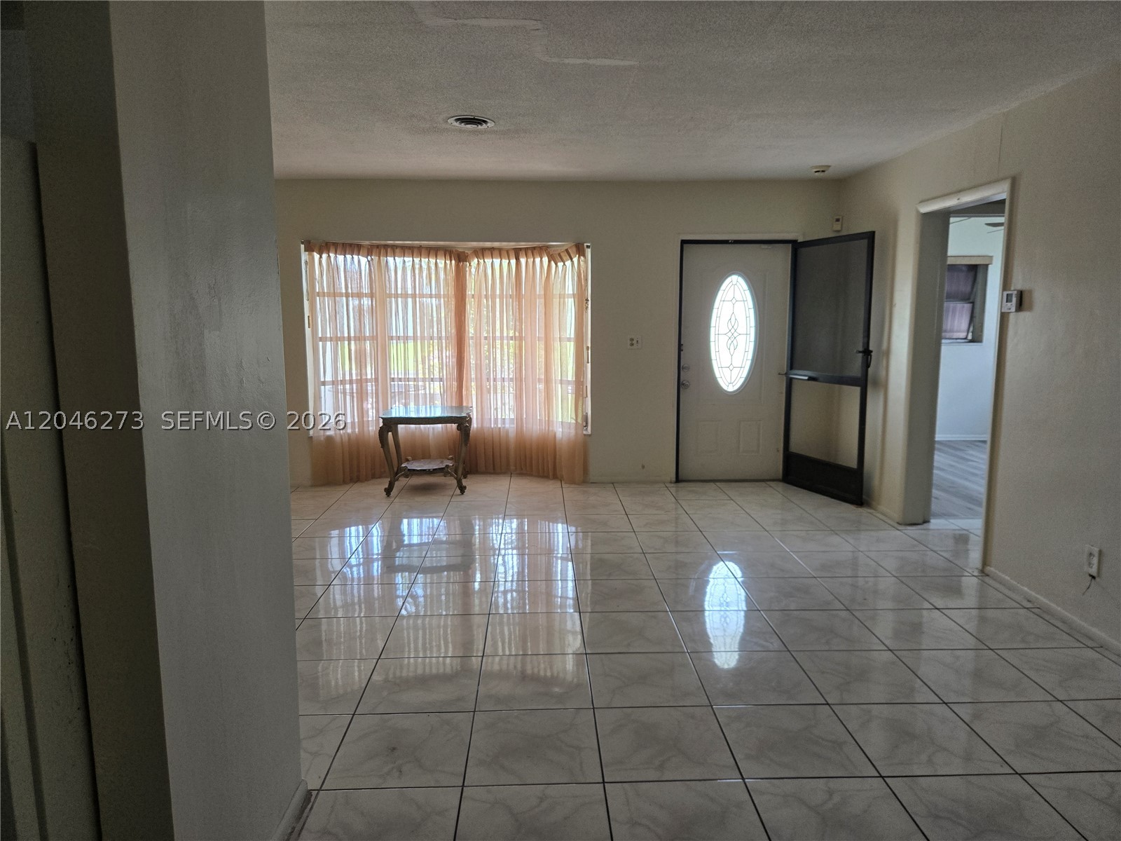 4205 Nw 52nd Ave Property Photo 8