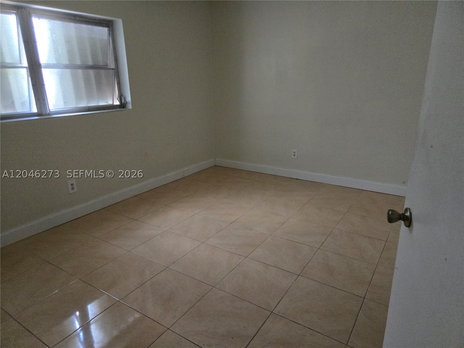 4205 Nw 52nd Ave Property Photo 10