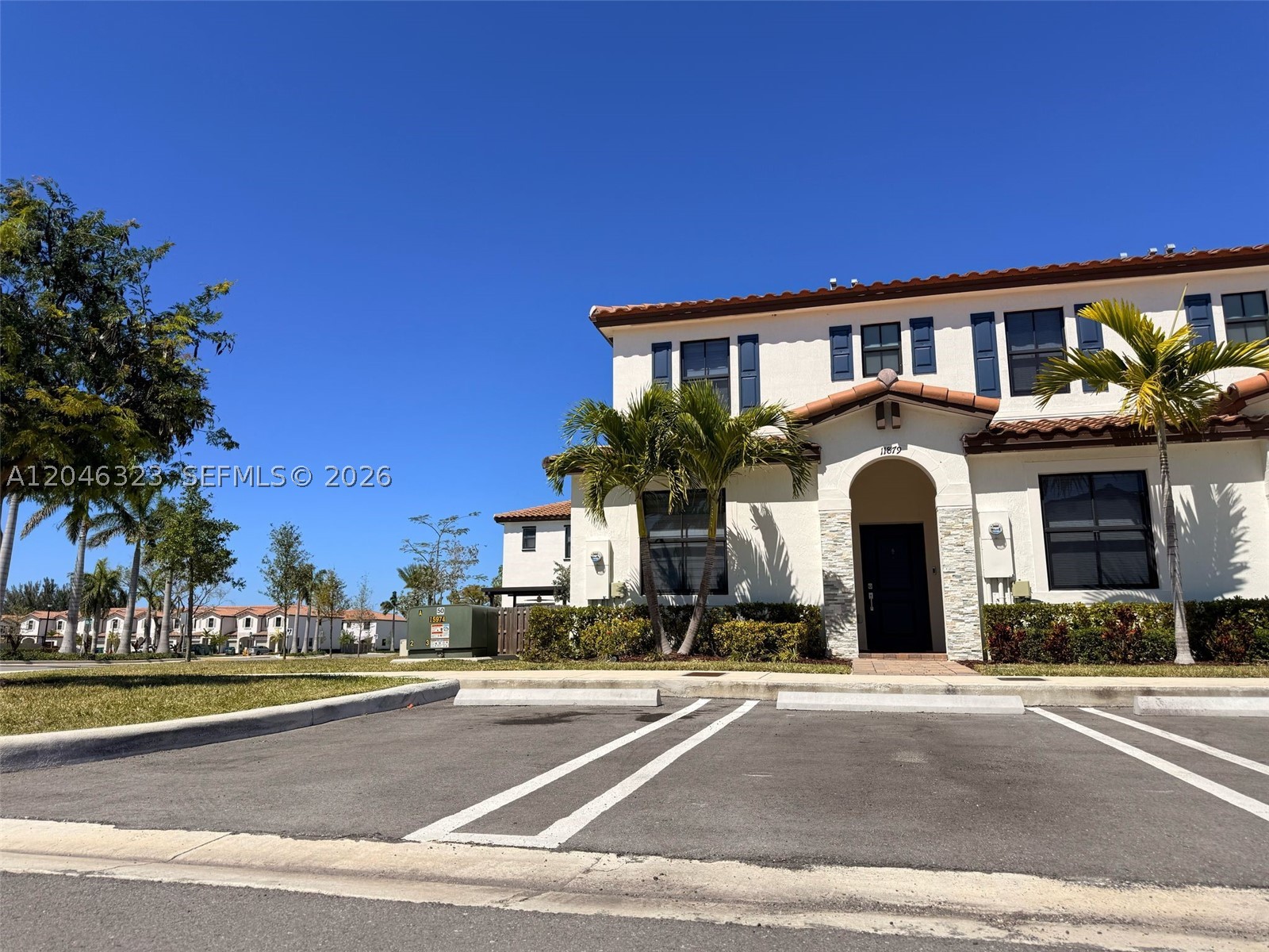 A12046323 Property Photo 2