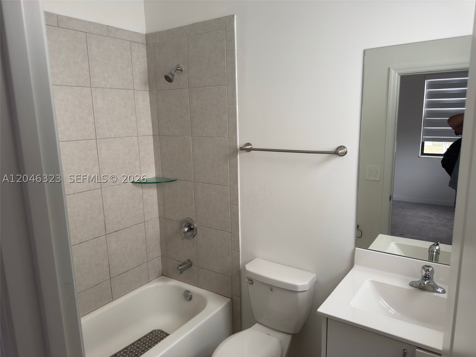 A12046323 Property Photo 27