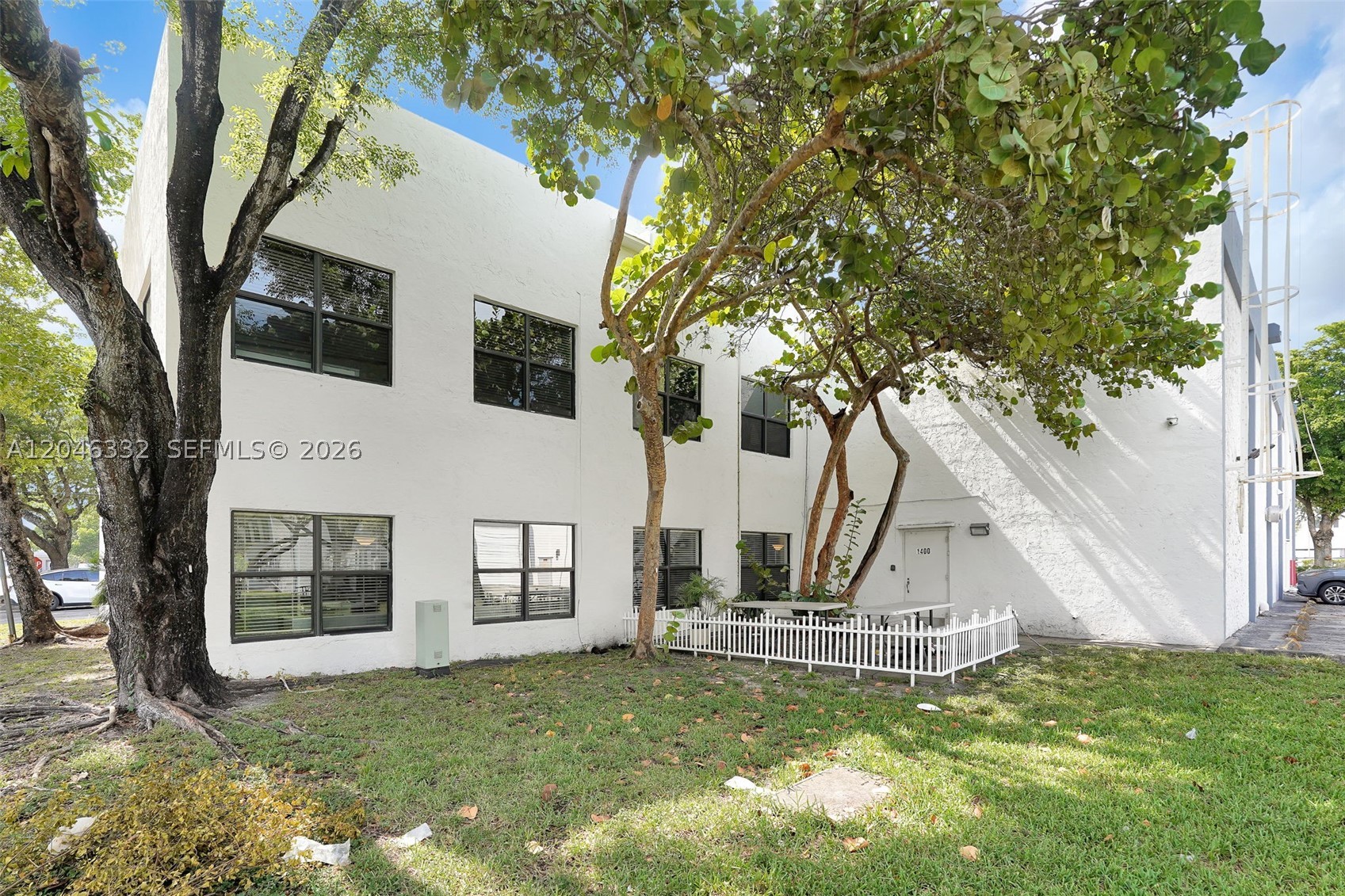 1400 Nw 79th Ave Property Photo 16