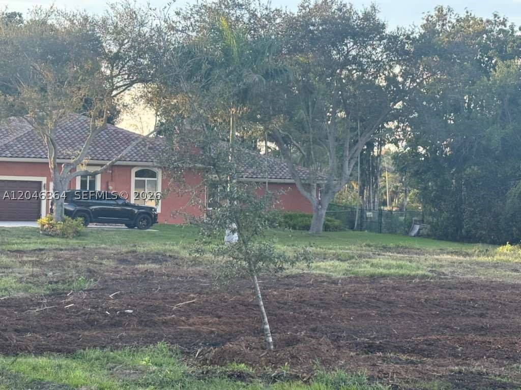 12101 Nw 27th Ct Property Photo 4