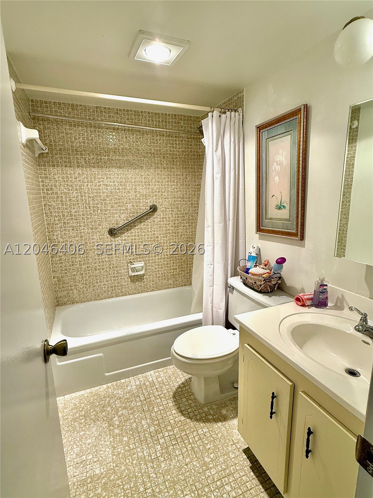 1300 Saint Charles Pl 402 Property Photo 10