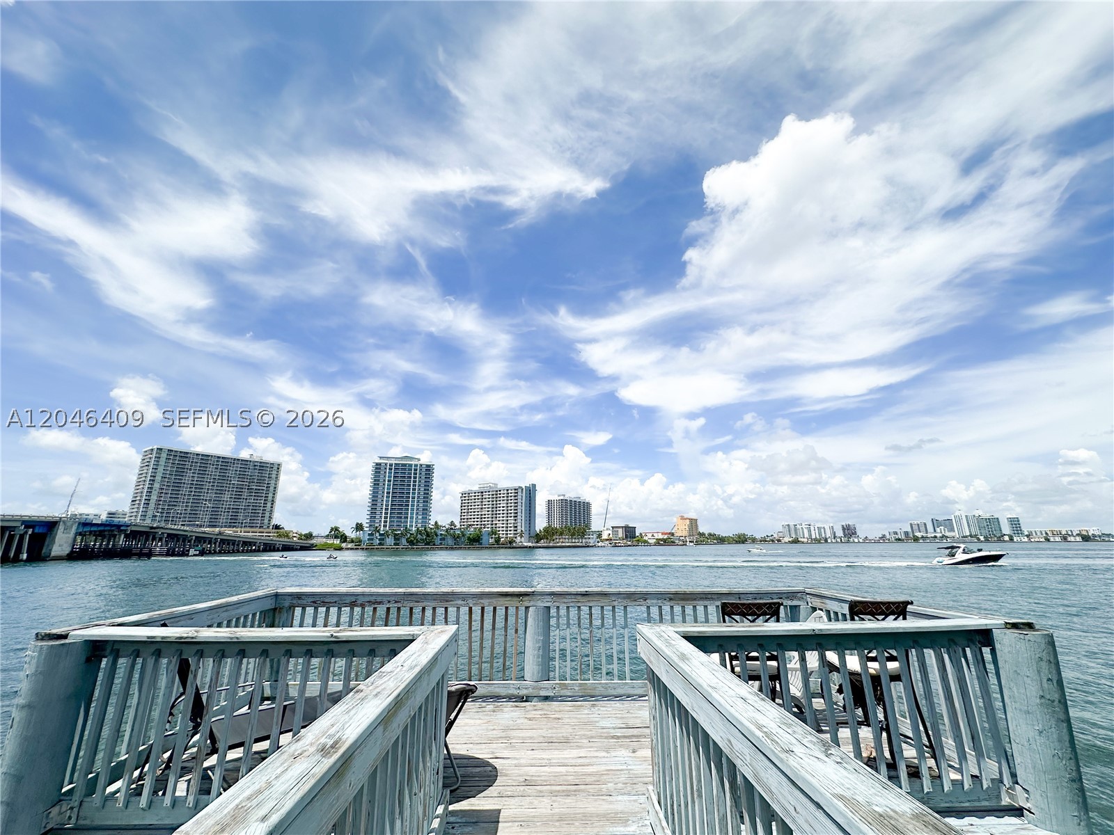 2130/2140 Bay Dr Property Photo 1
