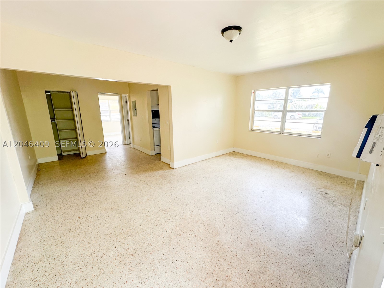 2130/2140 Bay Dr Property Photo 12