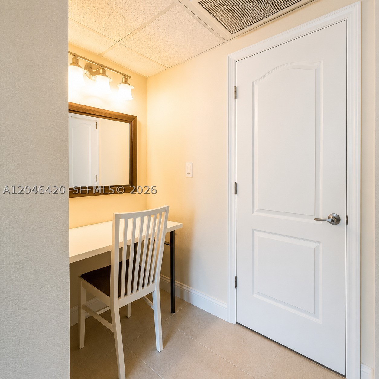 19370 Collins Ave 716 Property Photo 21