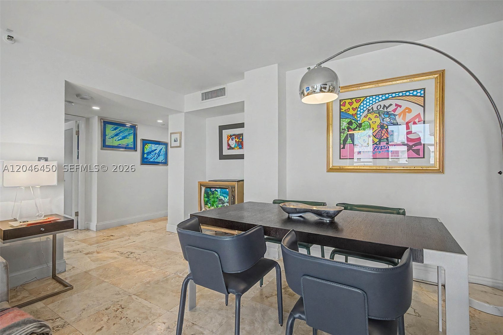 2555 Collins Ave 1814 Property Photo 20