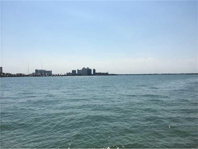 2130/2140 Bay Dr Property Photo 20