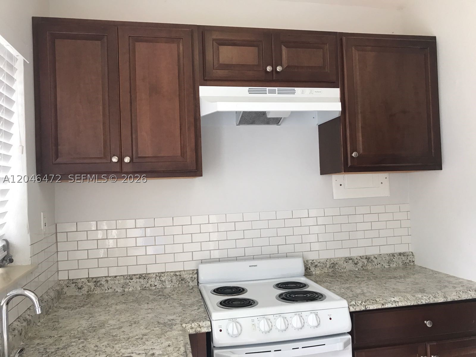 A12046472 Property Photo 8