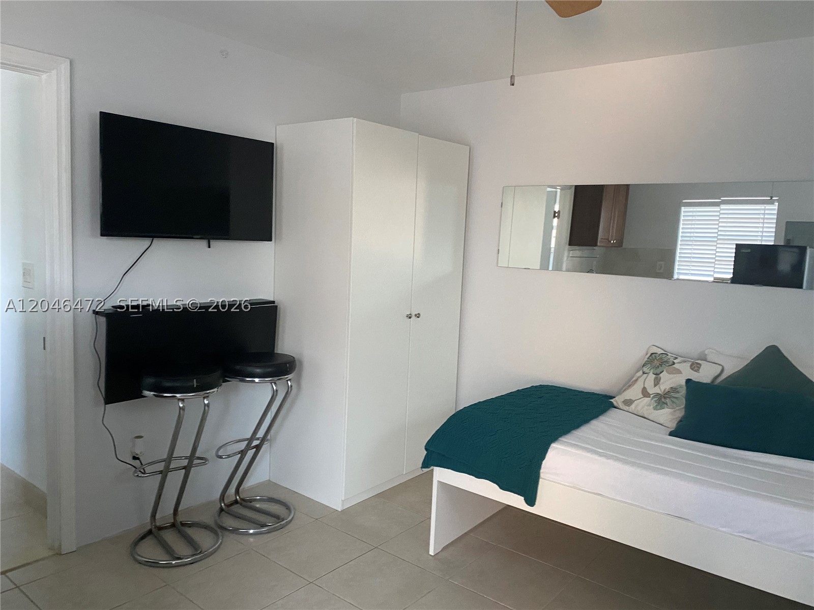 A12046472 Property Photo 11