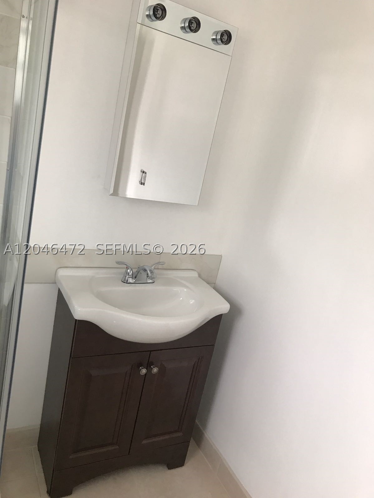 A12046472 Property Photo 18