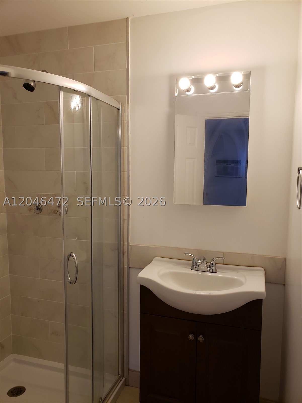 A12046472 Property Photo 28