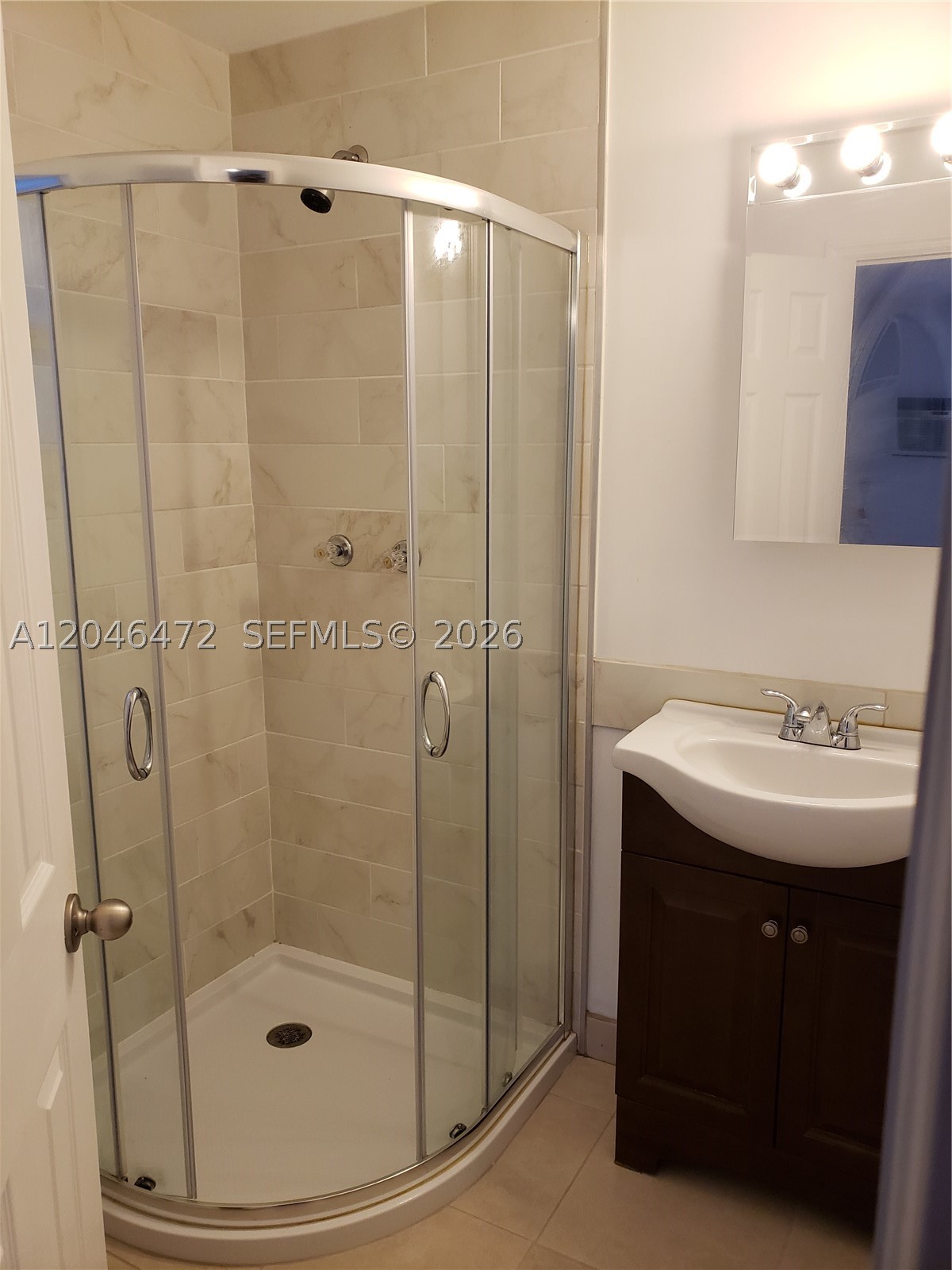 A12046472 Property Photo 29