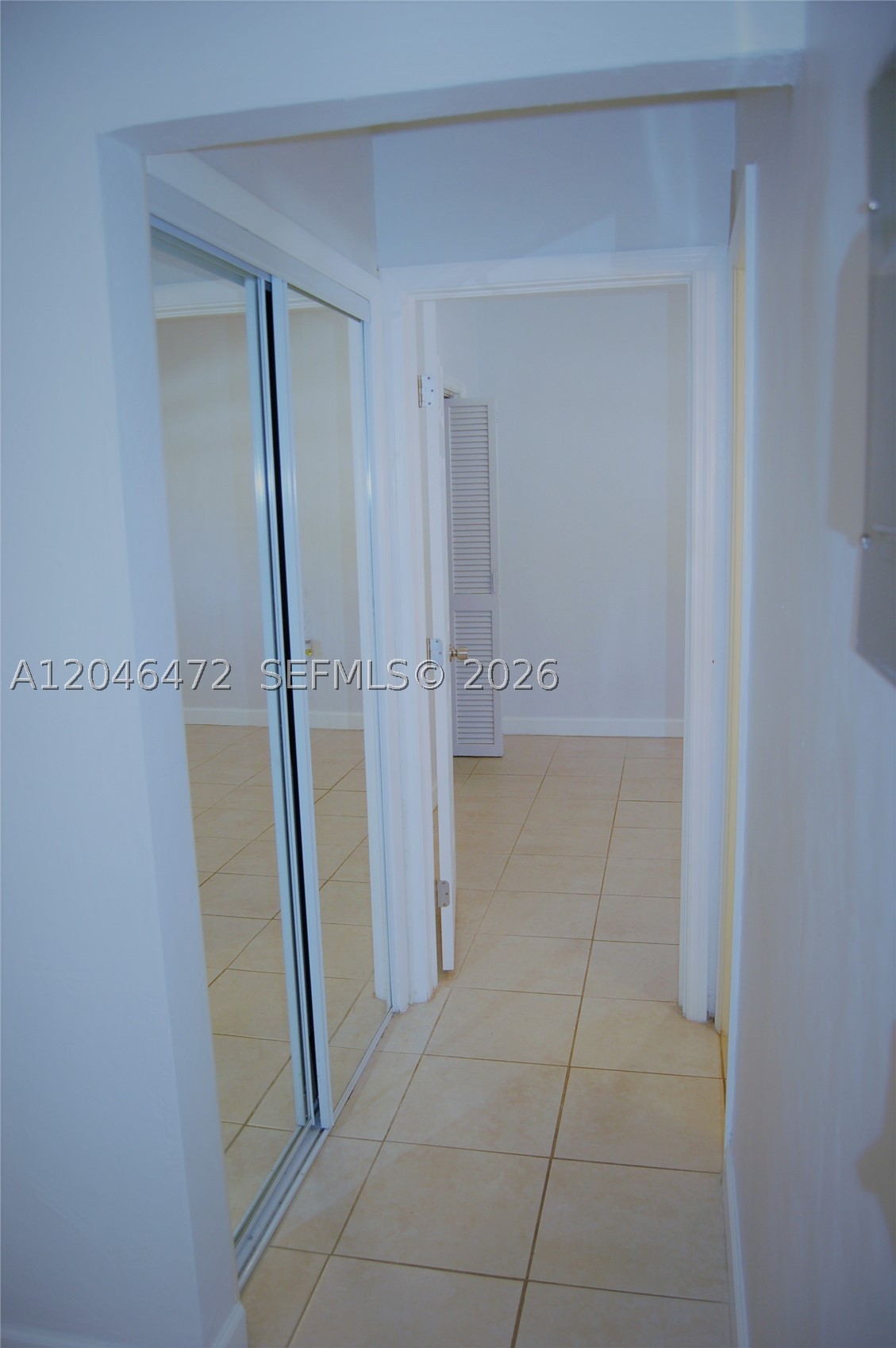 A12046472 Property Photo 33