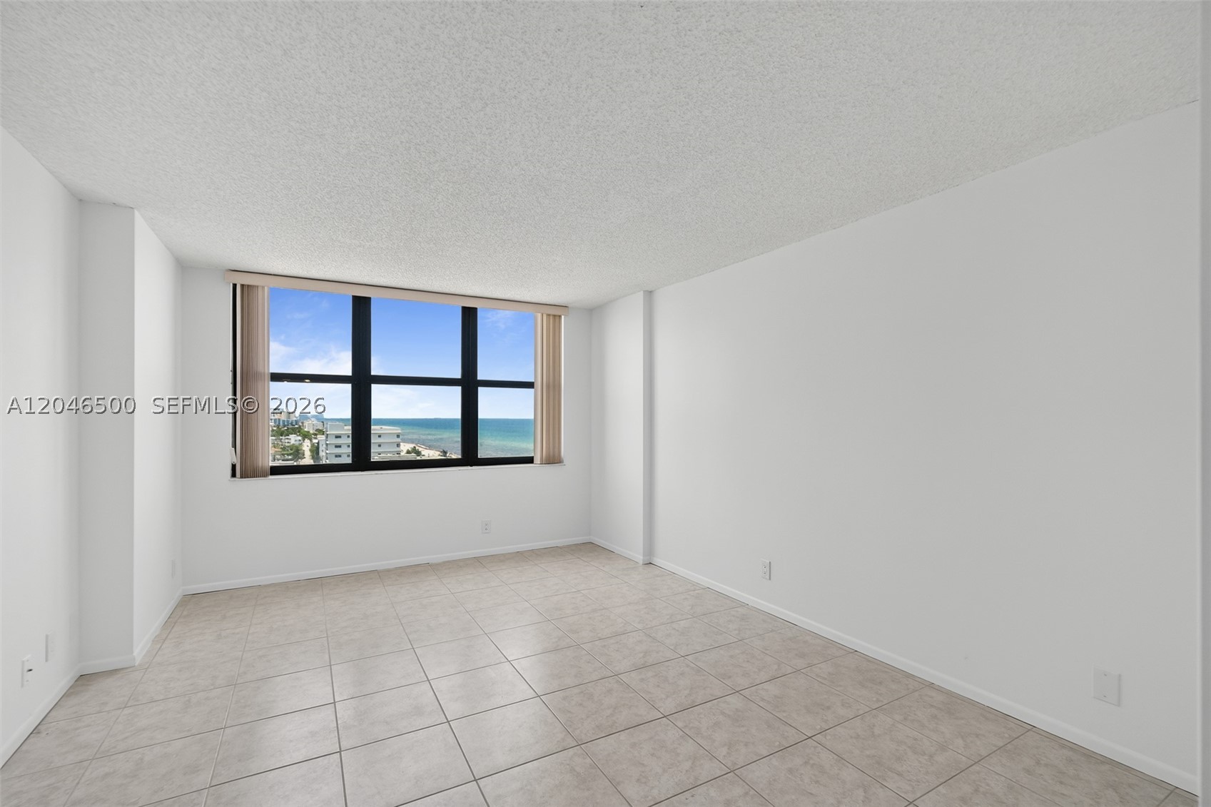2301 S Ocean Dr 1004 Property Photo 16