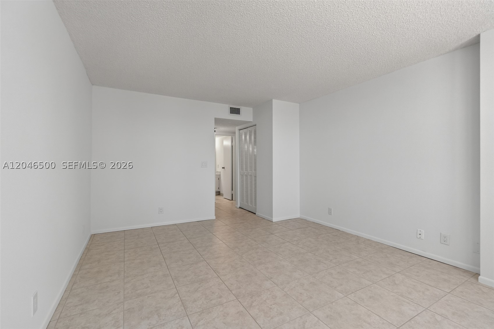 2301 S Ocean Dr 1004 Property Photo 18