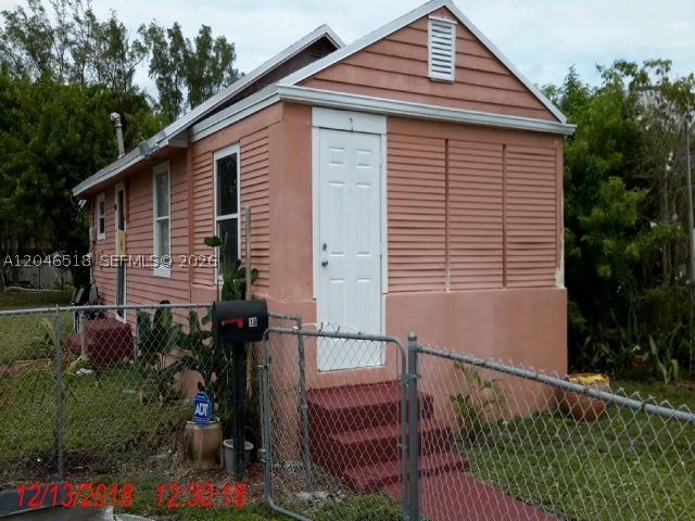 22 Sw 11th St Property Photo 6