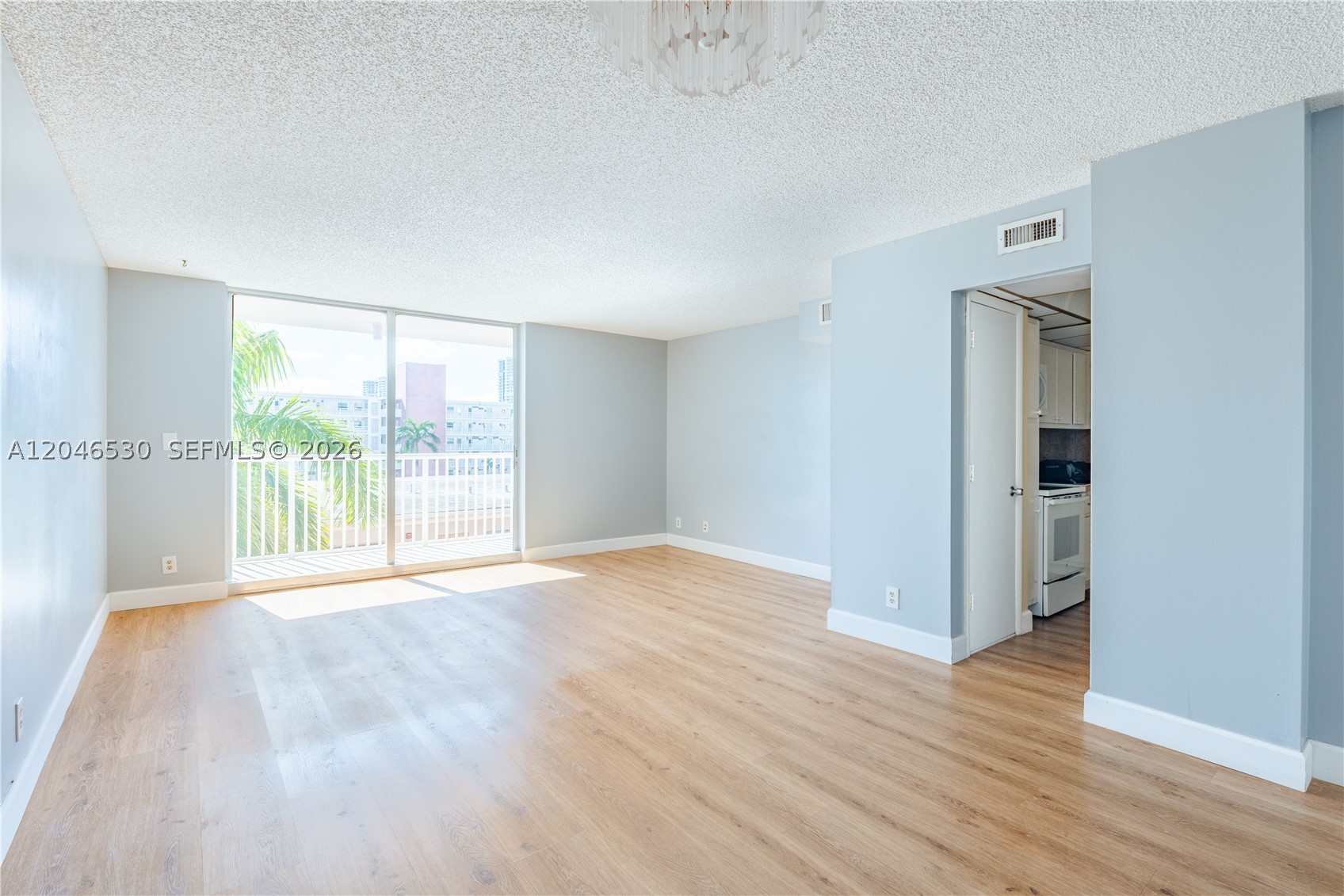 3161 S Ocean Dr 407 Property Photo 1