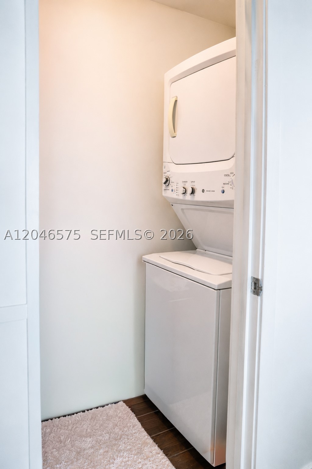 460 Ne 28th St 802 Property Photo 13