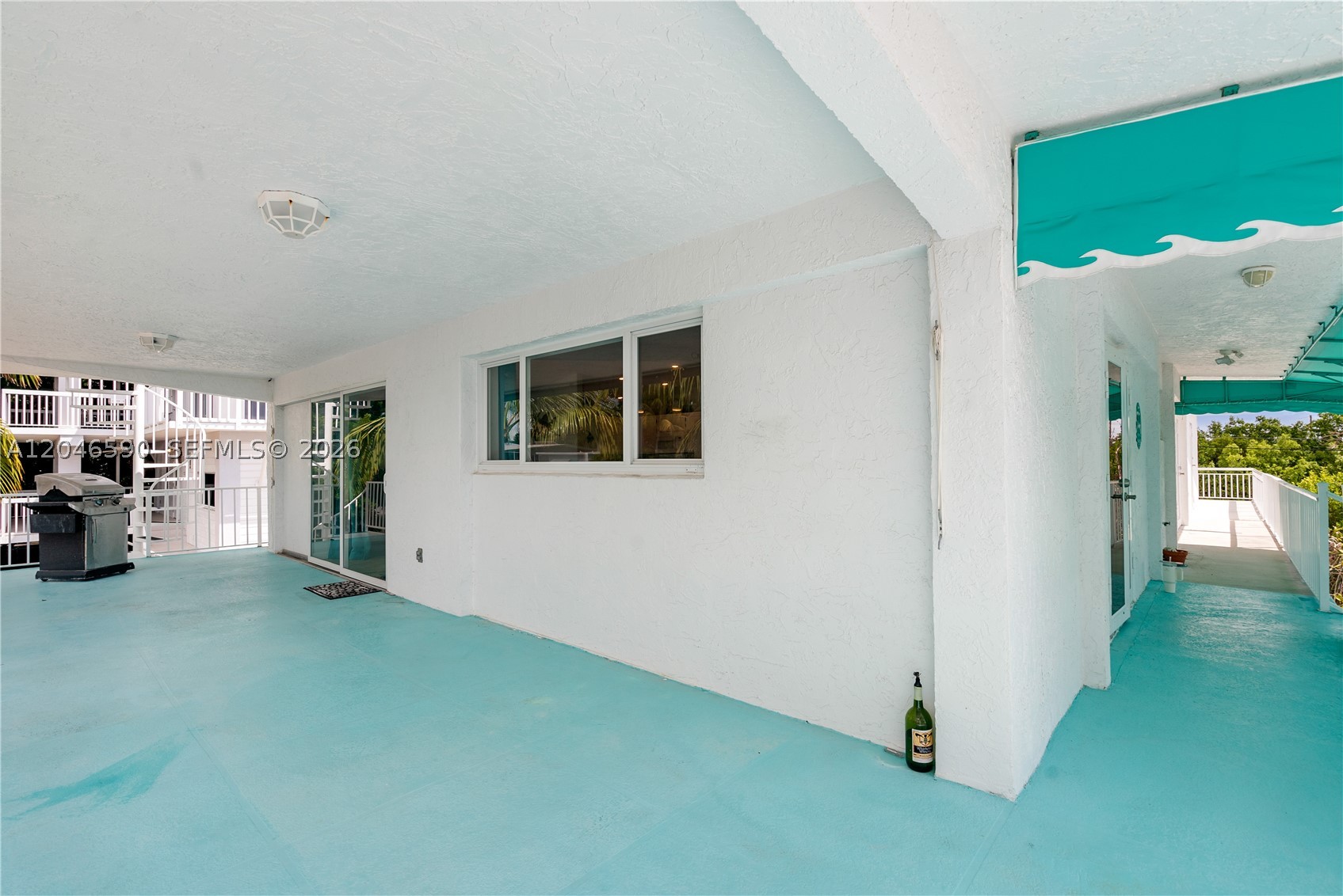 1210 Cactus St Property Photo 6