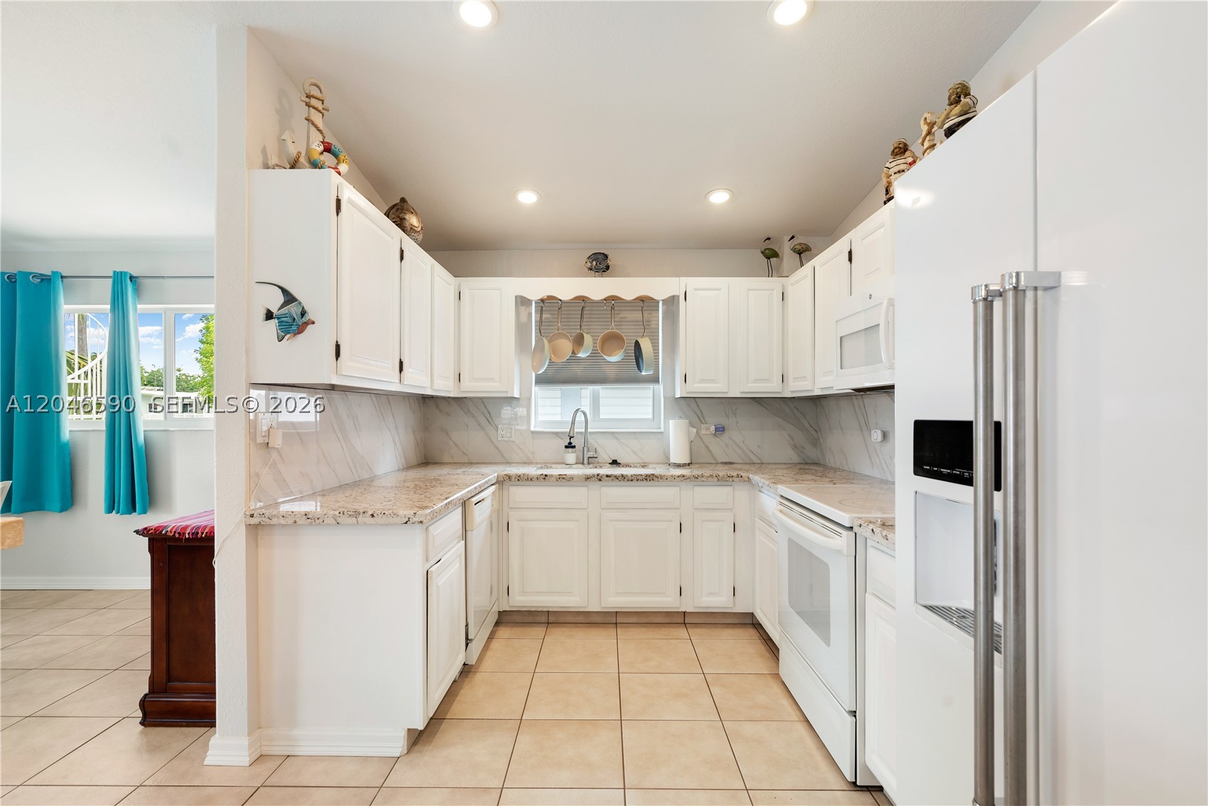 1210 Cactus St Property Photo 12