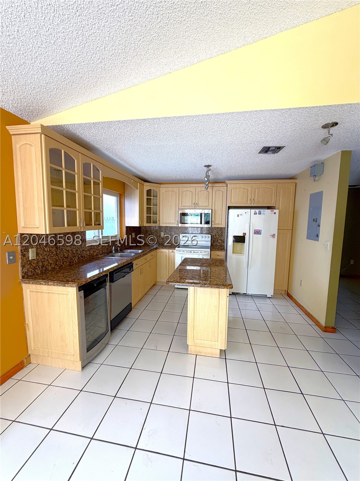 14225 Sw 55th St Property Photo 33