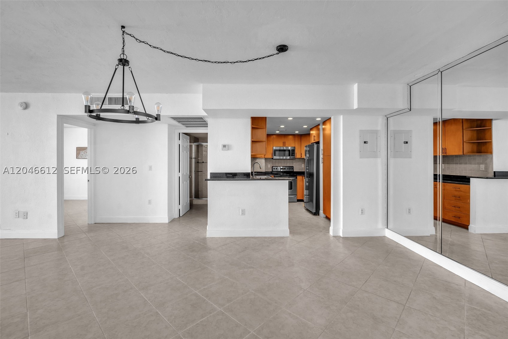 10350 W Bay Harbor Dr 8f Property Photo 4