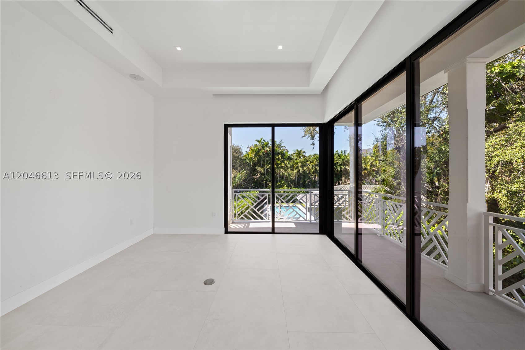 2710 S Le Jeune Rd Property Photo 21