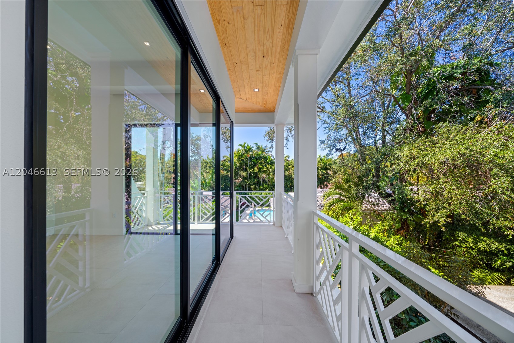 2710 S Le Jeune Rd Property Photo 23