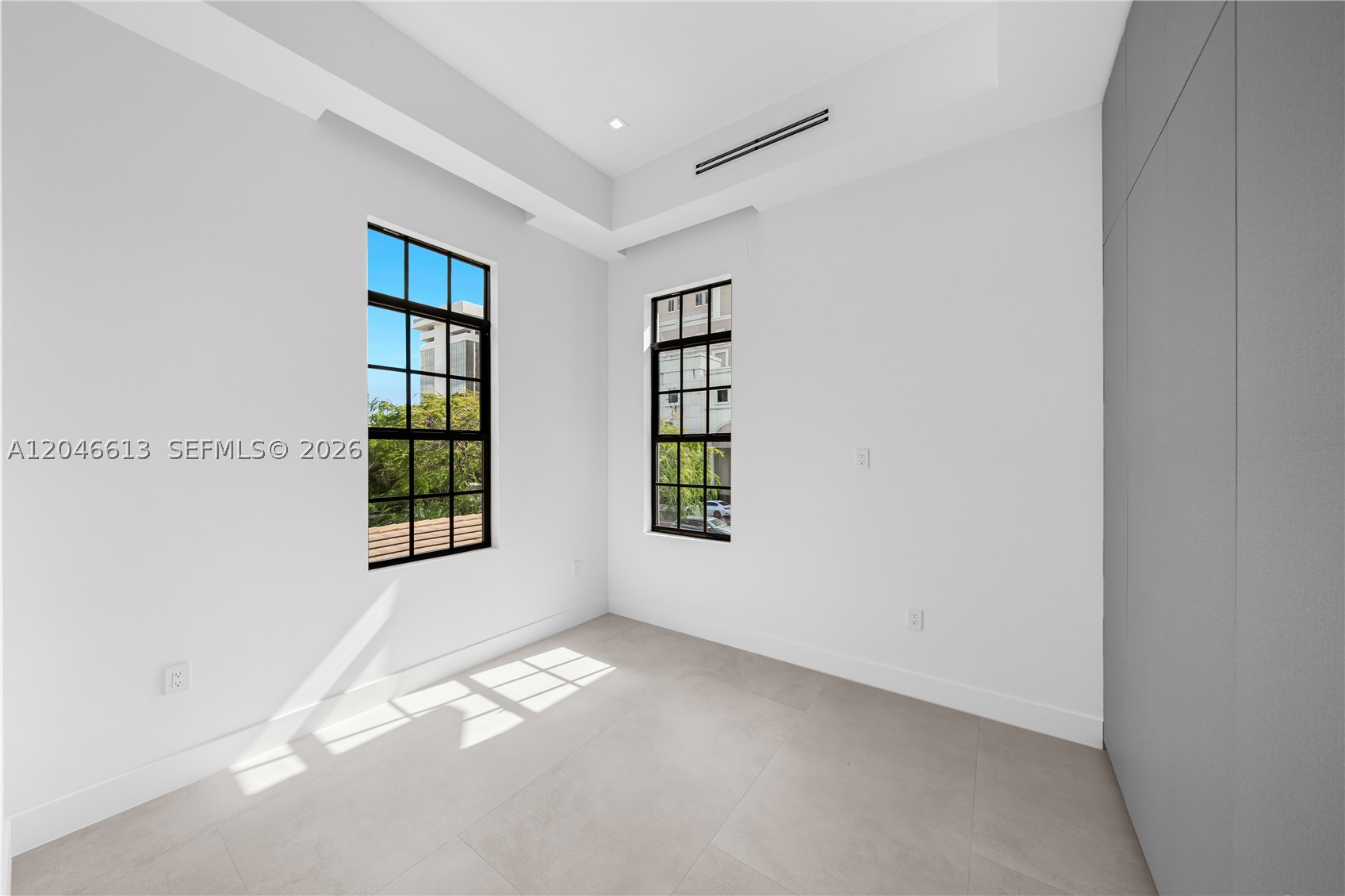 2710 S Le Jeune Rd Property Photo 26
