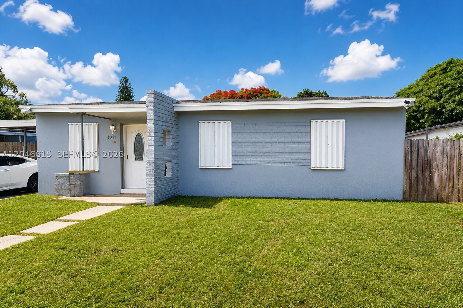 1211 Kasim St Property Photo 1