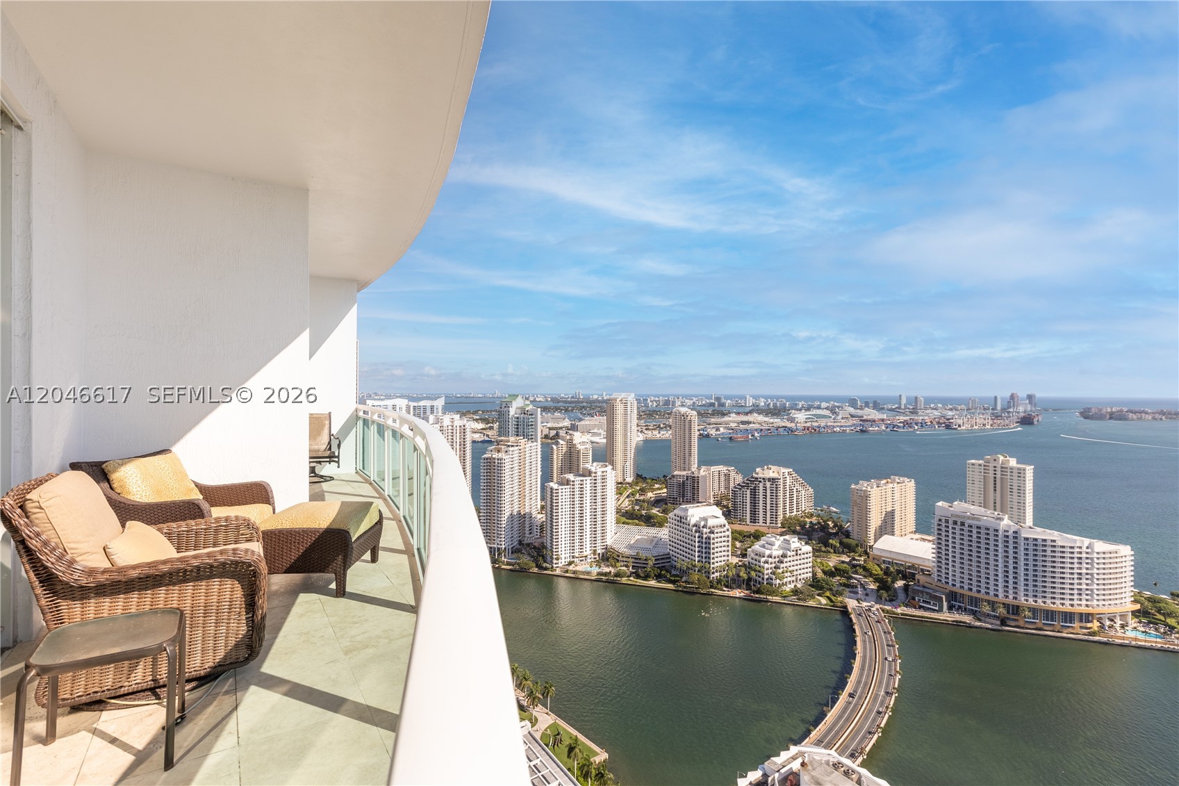 950 Brickell Bay Dr 5011 Property Photo 4